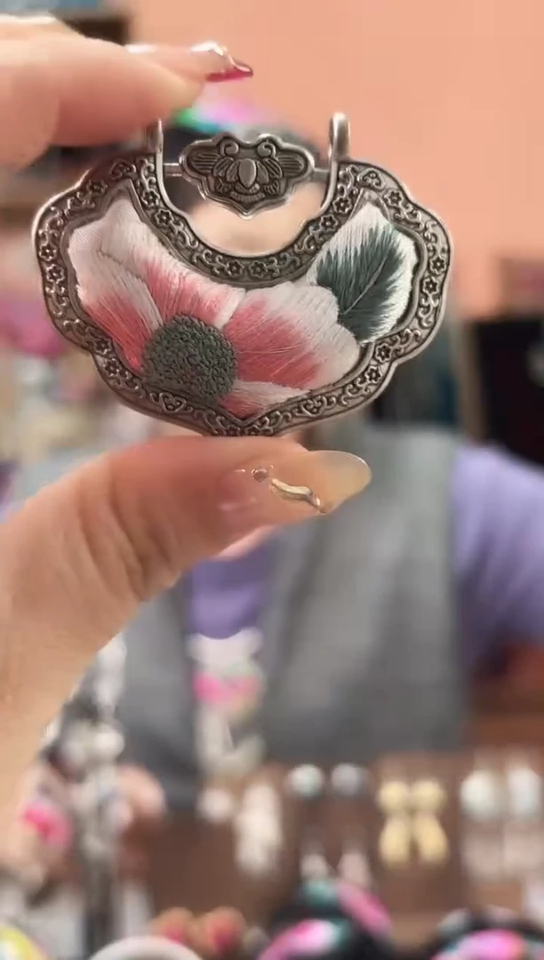 织绣艺枝独绣手工饰品89加链子