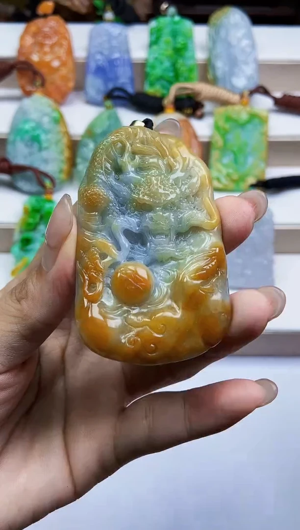 颈饰未镶嵌翡翠翡翠A货