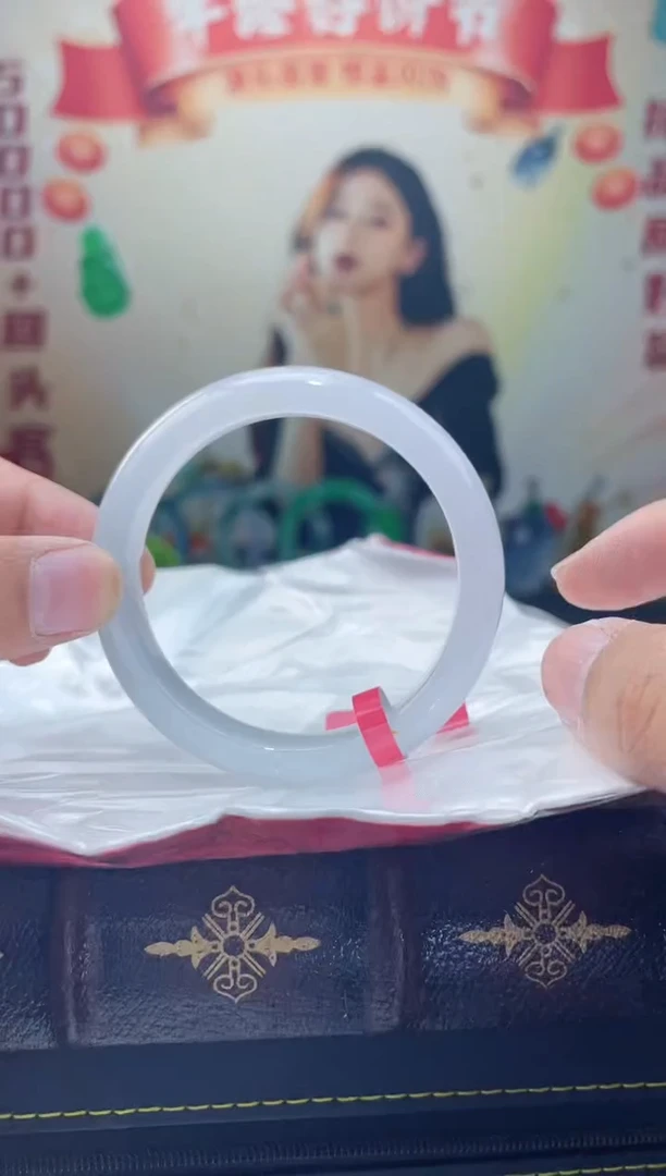 【闪购商品】翡翠手镯未镶嵌9手镯