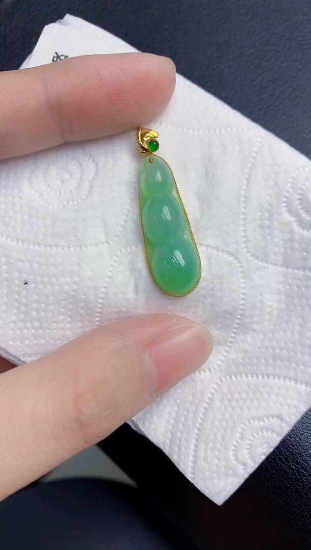 颈饰18K金镶嵌翡翠天然翡翠缅甸A货