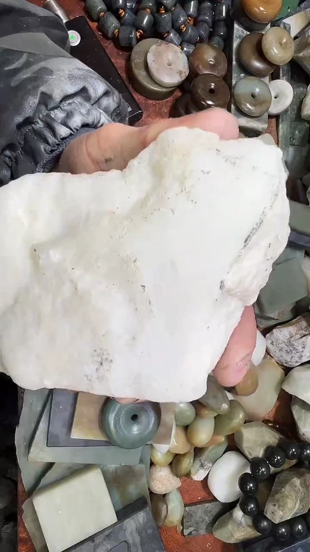 未镶嵌和田玉珠宝半成品1