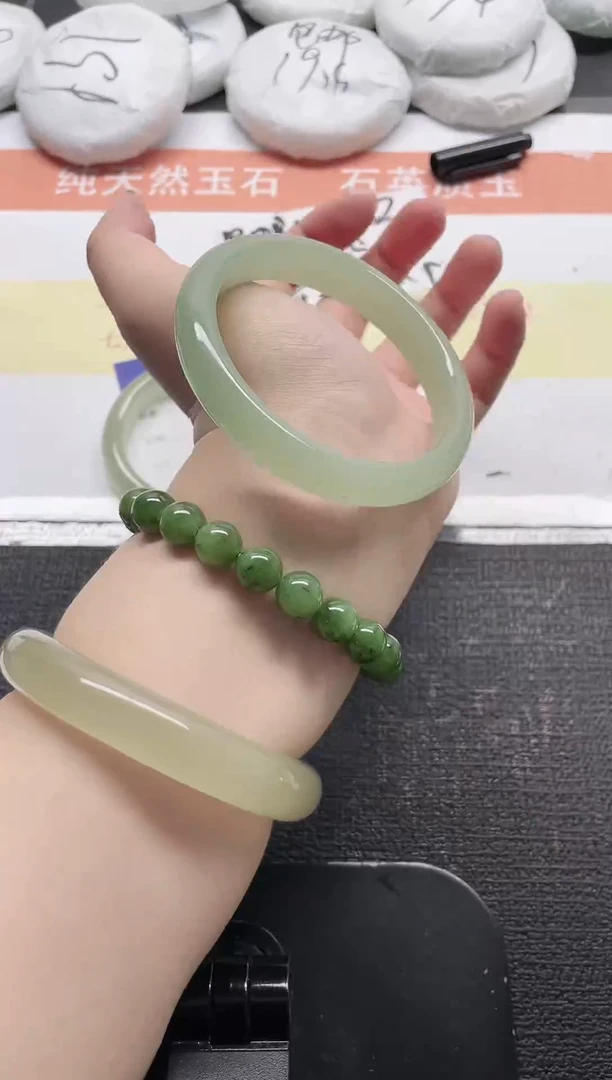 未镶嵌手镯石英质玉211-59