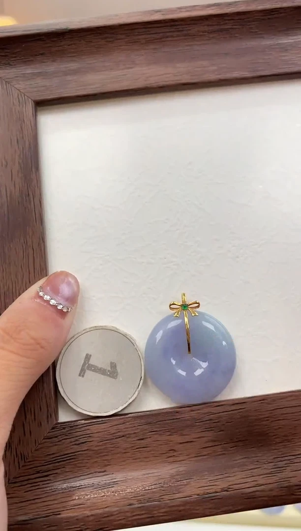 颈饰18K金镶嵌翡翠天然缅甸a货翡翠