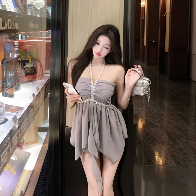 法式复古甜美气质重工挂脖订钻露背收腰显瘦设计感纯欲吊带上衣女