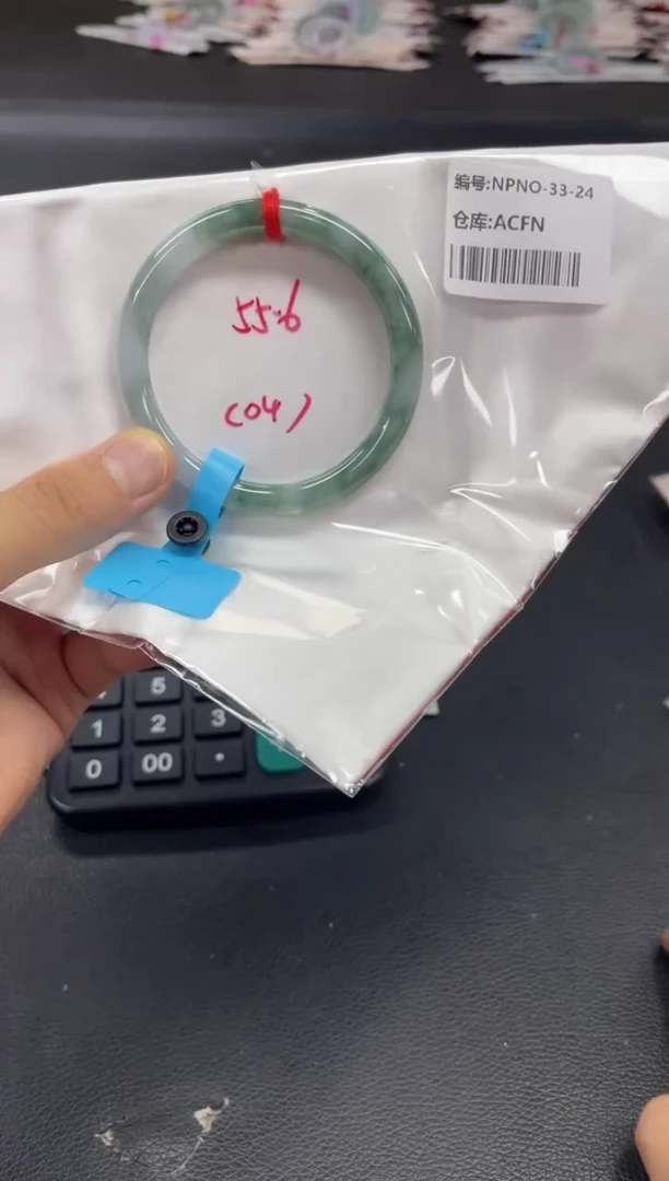 未镶嵌手镯翡翠翡翠手镯