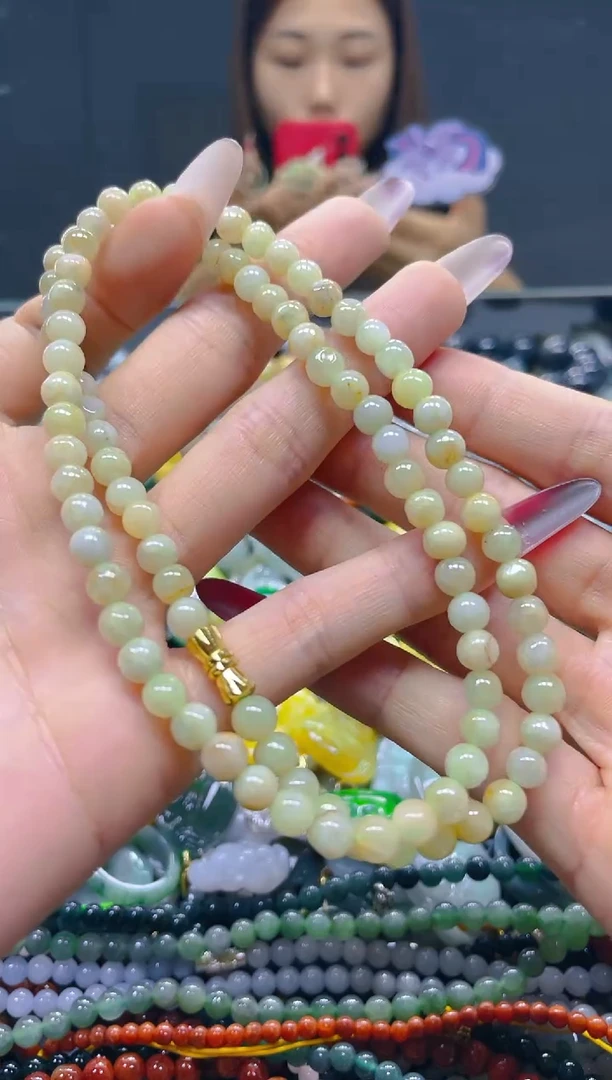 颈饰未镶嵌翡翠5MM/H/翡翠A货，一件也是批发价