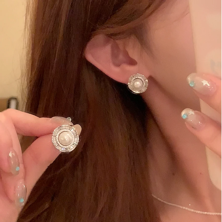 芒果饰品 铜合金锆石耳饰 轻奢闪锆花朵珍珠耳环女百搭耳针耳饰