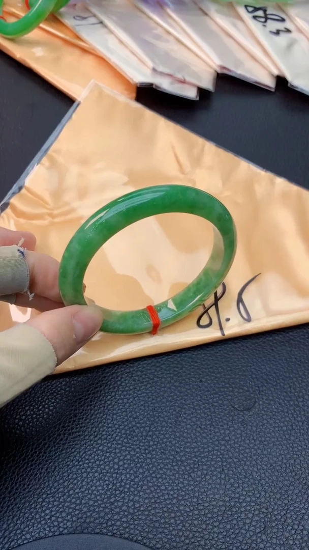未镶嵌手镯翡翠0517468694