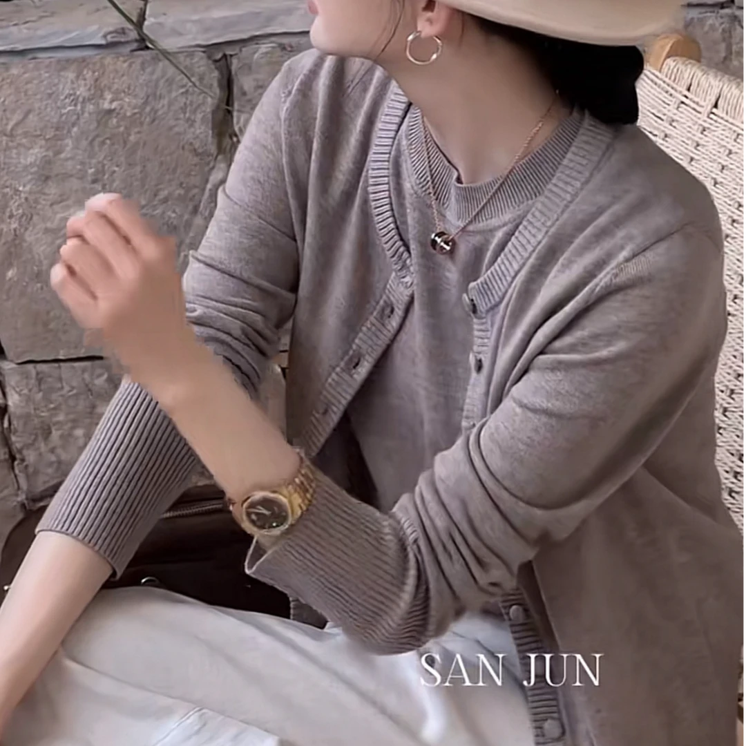 SANJUN 【精致女人】 纯色圆领羊毛针织开衫+背心两件套  9225