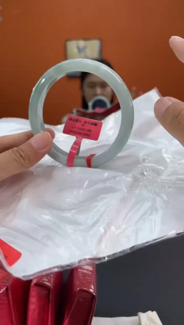 未镶嵌手镯翡翠超****圆5    60-62