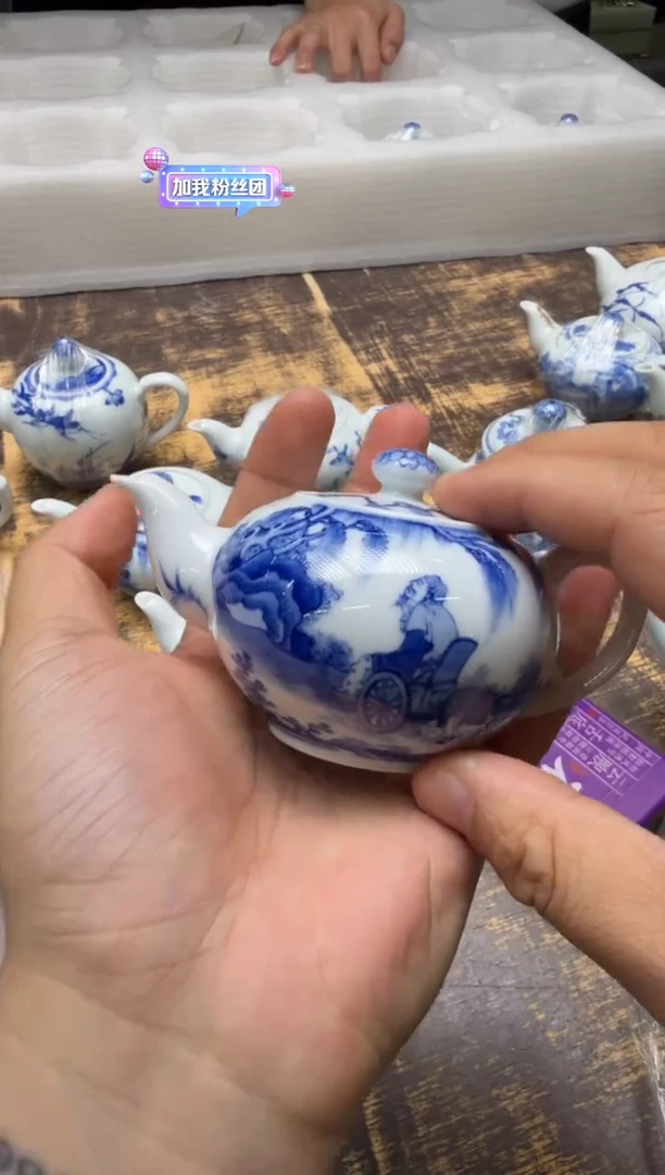无**戏小雅老人物春游壶