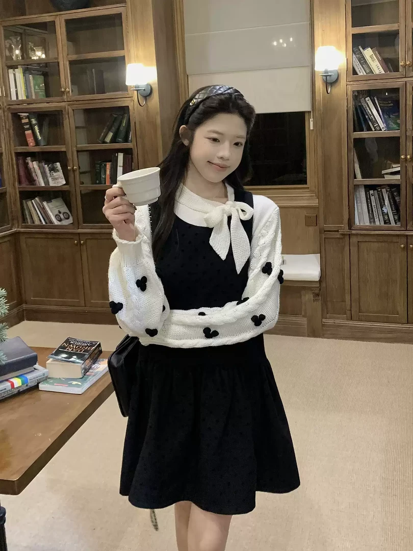 乌77少女感叠穿套装女韩系宽松波点连衣裙蝴蝶结百搭毛衣两件套冬