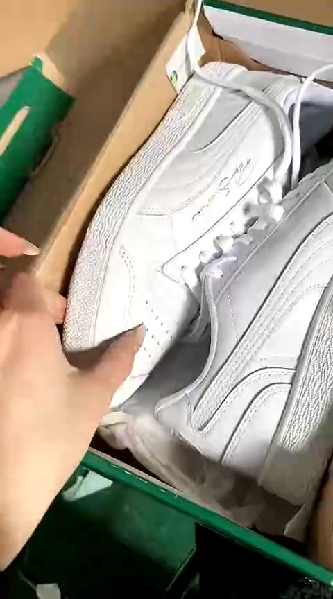 彪马时尚休闲运动鞋42M  AA68