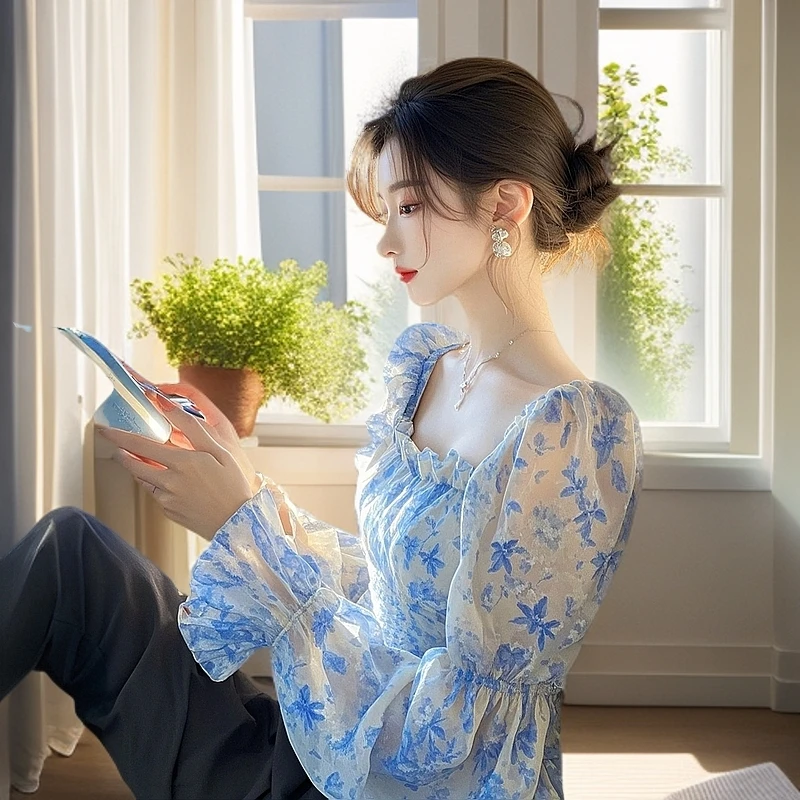 2025春装新款法式高级感轻奢气质上衣超好看独特漂亮蓝色碎花衬衫