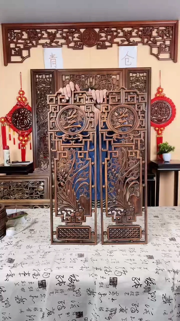 香樟木微瑕处理，介意勿拍77*23两片兰花