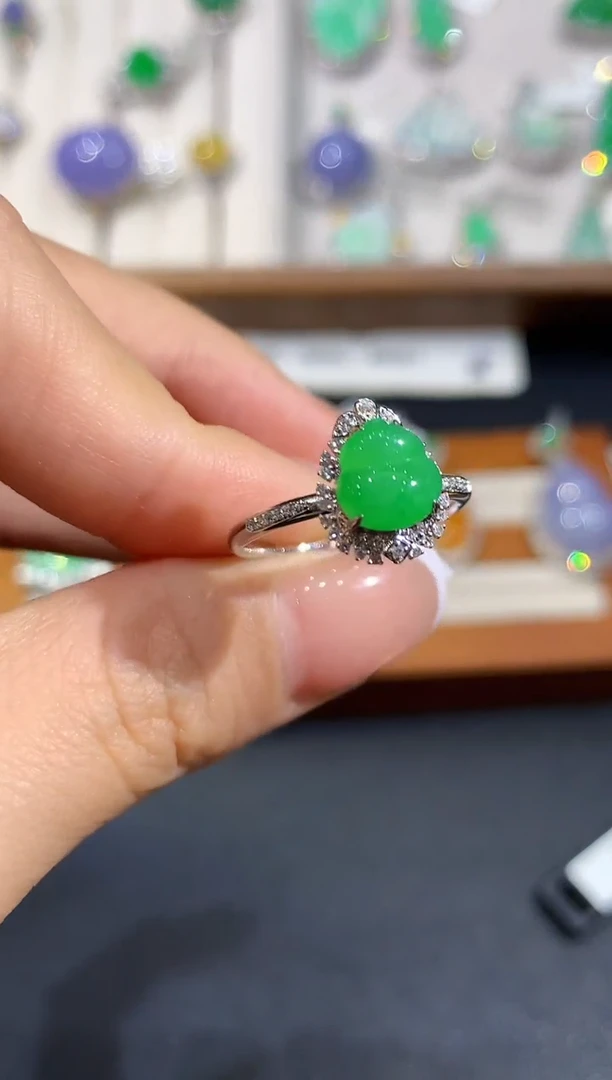 翡翠戒指18K金镶嵌L1061多样性发其一