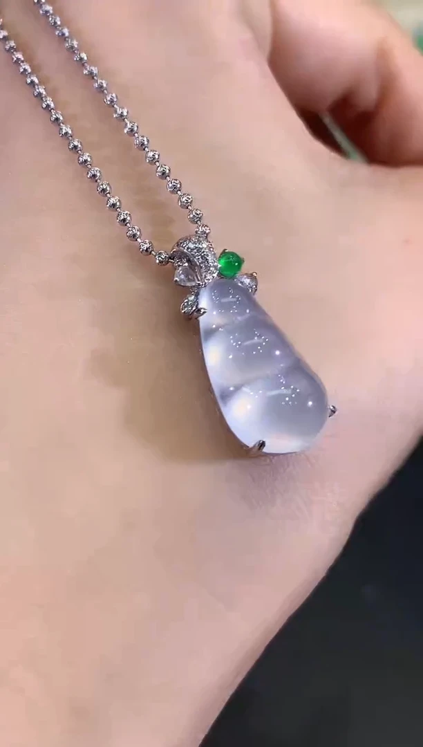 吊坠(不含链)18K金镶嵌翡翠B55