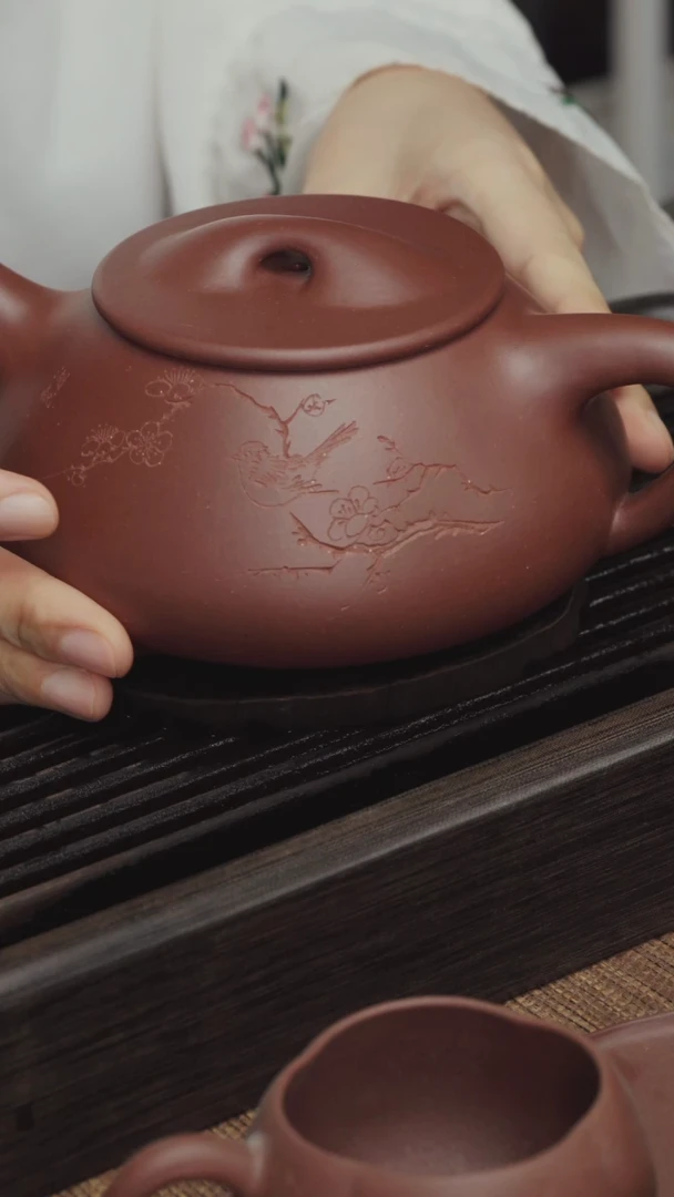 茶壶紫砂四号井底槽青-全手-满瓢-500cc-许小明-喜上眉梢