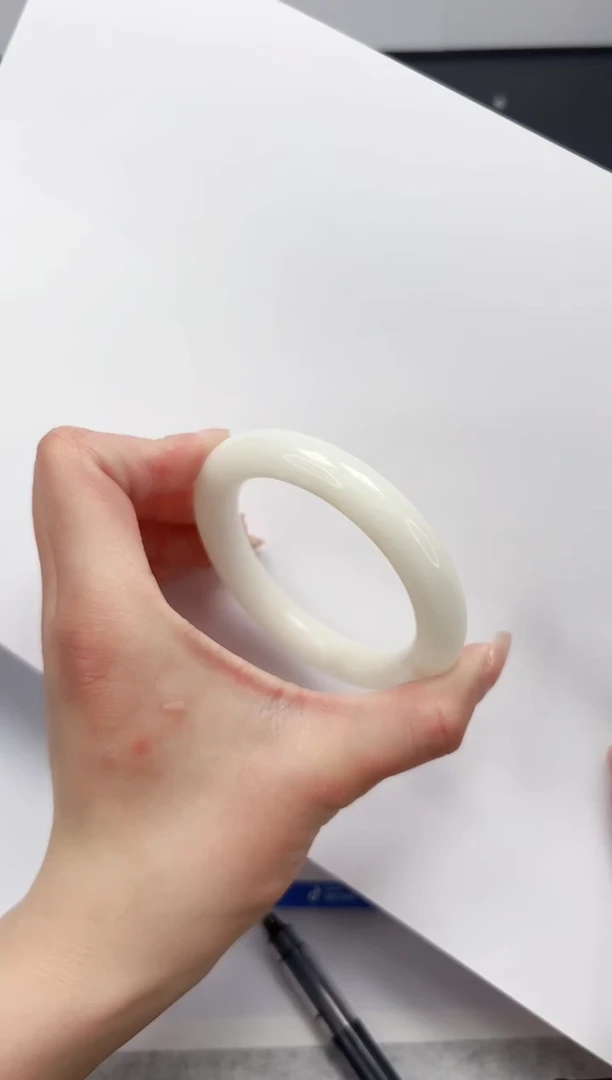 【闪购商品】和田玉手镯未镶嵌358-56.1