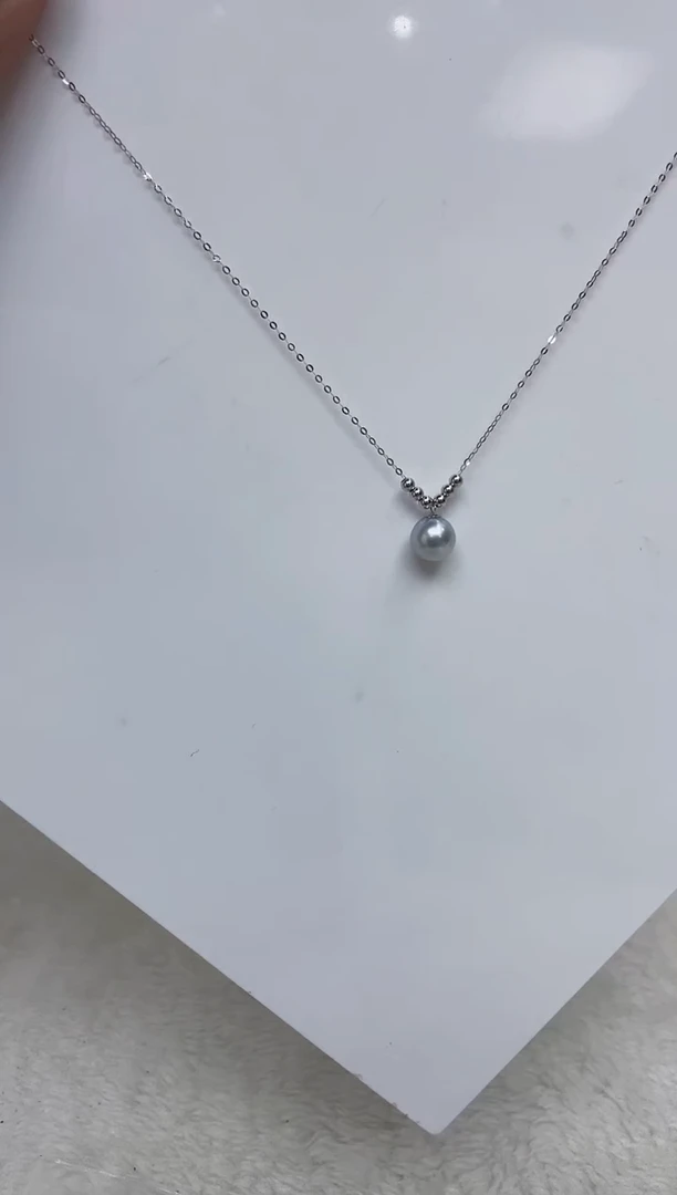 颈饰18K金镶嵌海水珍珠