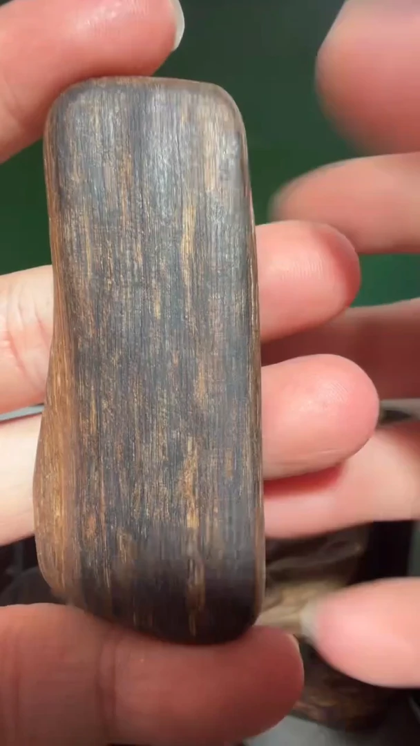 沉香吊坠多样性发一