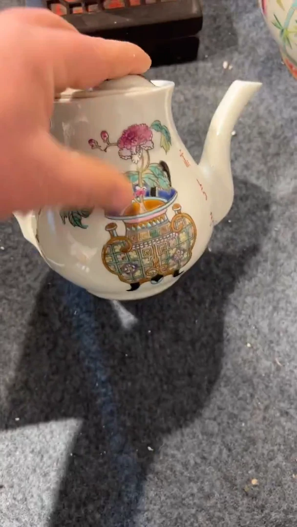 摆件瓷摆件瓷摆件钟鼎胡把一体水壶带腰线