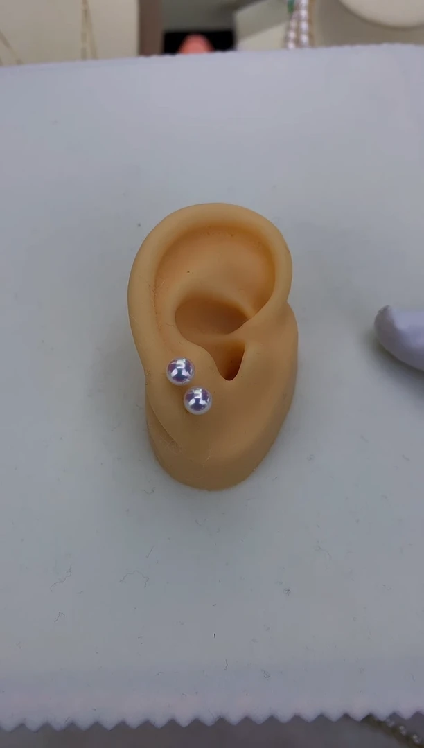 18K金镶嵌DA海水珍珠 GD001 5-6 素钉定制