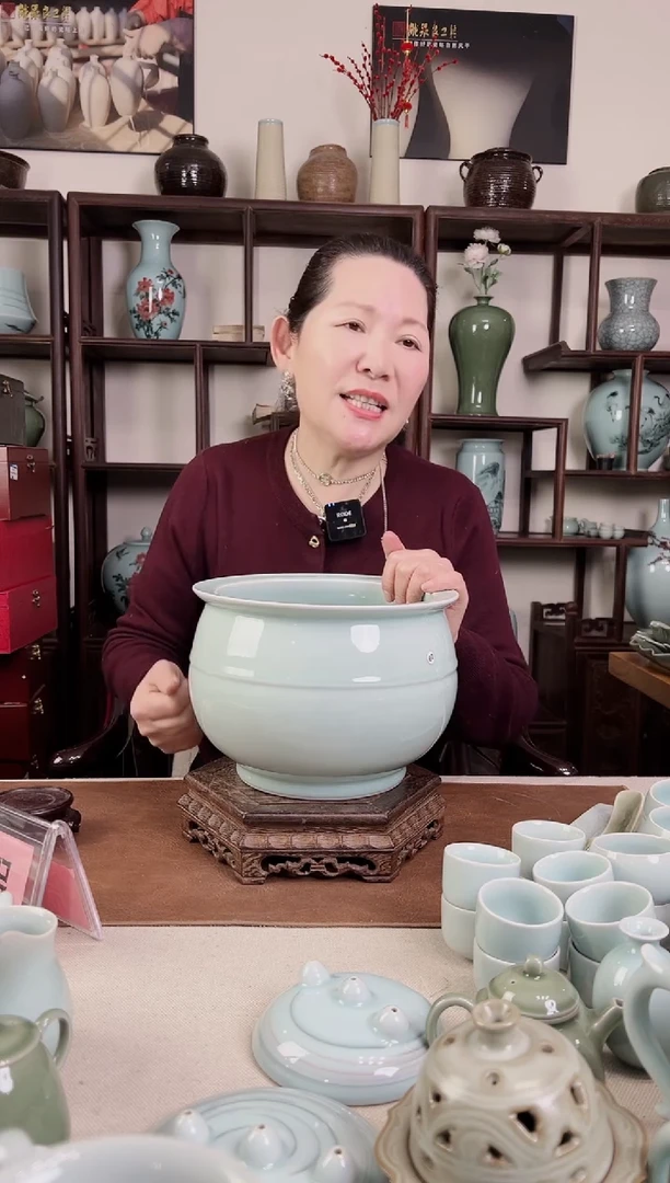 【闪购商品】杯纯手工 粉青 风水缸B