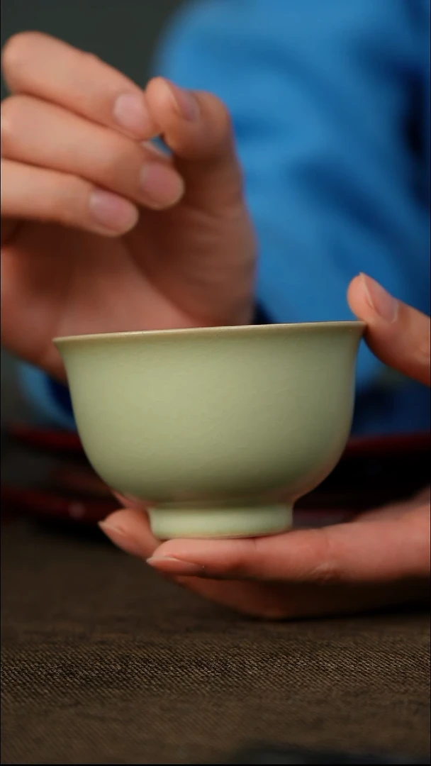 全品 大压手杯 带底款 粉青