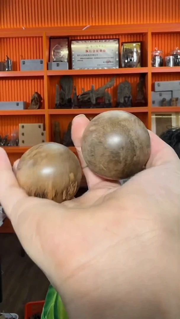 沉香手把件224号保健球一对5.0多样性发一