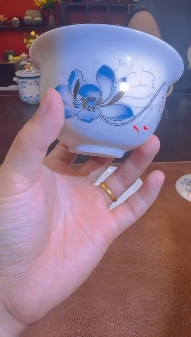 这是真便宜-荷花盖碗