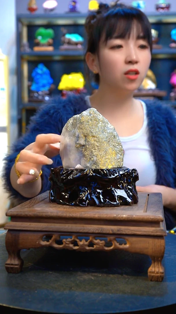 石材精品矿物晶体摆件