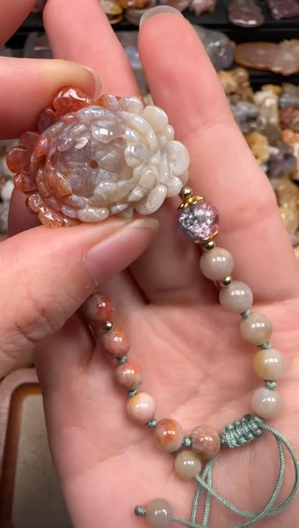 硅化珊瑚（珊瑚玉）未镶嵌颈饰干*人190