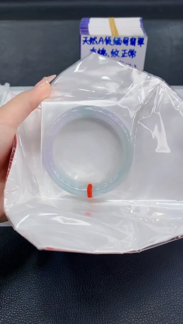 未镶嵌手镯翡翠?1