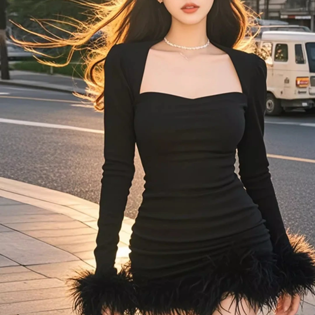 纯欲辣妹风黑色毛边拼接连衣裙冬季新款御姐风气质收腰显瘦包臀裙