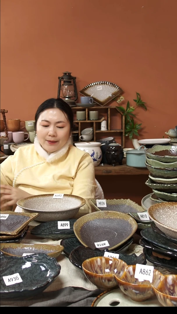 陶瓷A393 一只陶瓷粗陶帽子碗可能微瑕