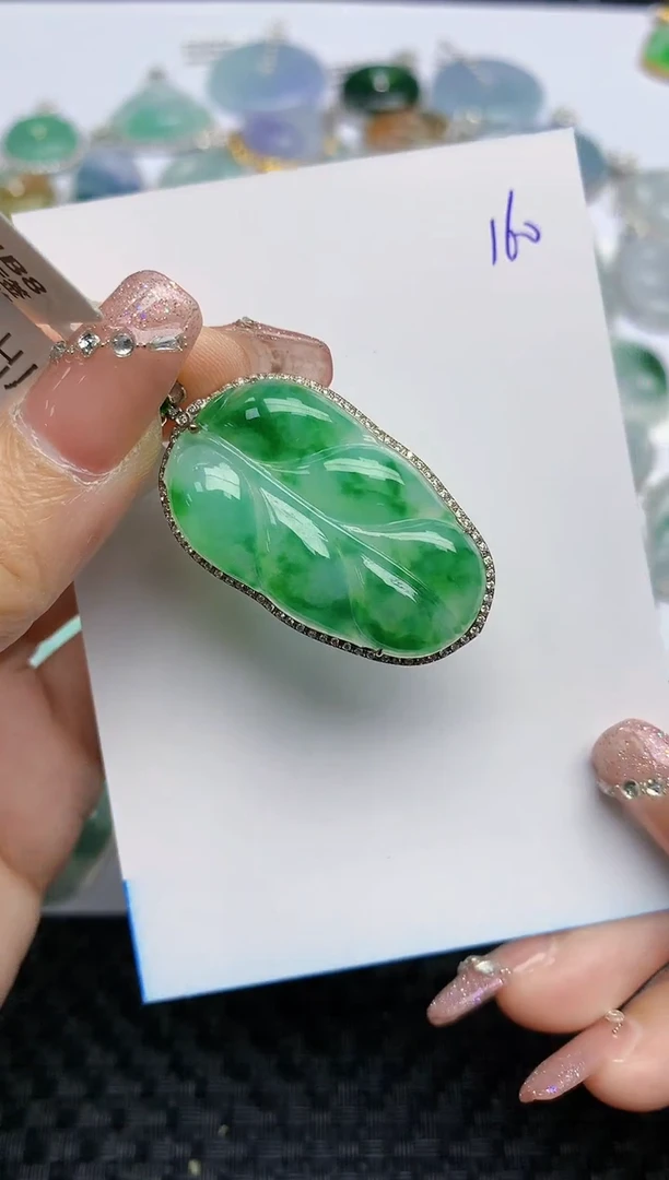 【闪购商品】翡翠颈饰18K金镶嵌天然A货翡翠 160