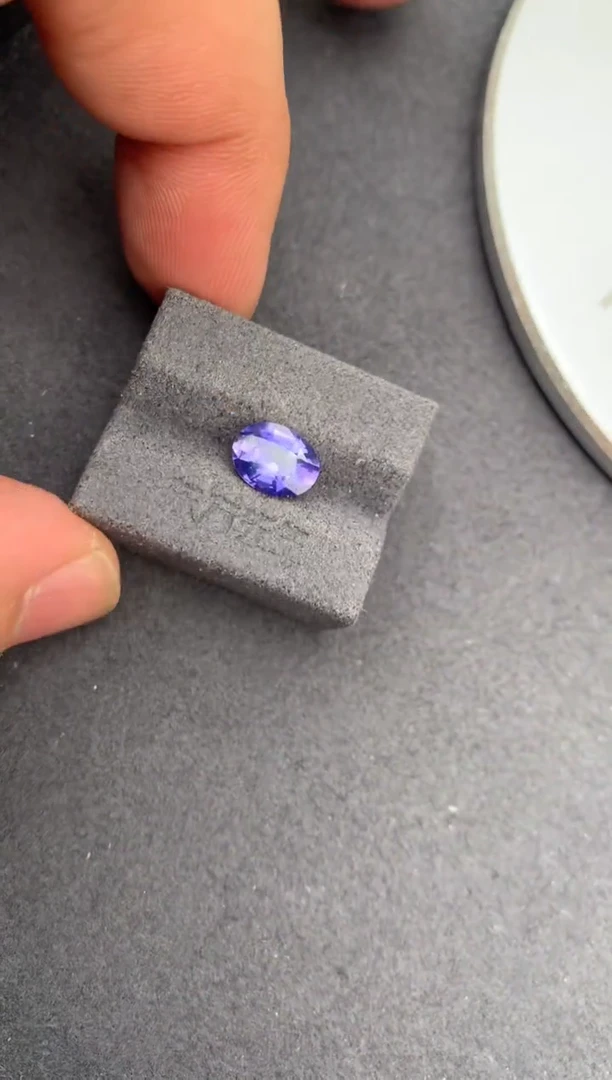 裸石彩色蓝宝石2ct 紫蓝宝石 定制 A