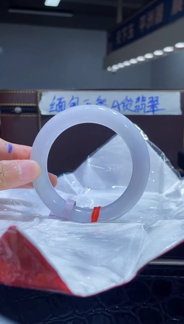 未镶嵌手镯翡翠3