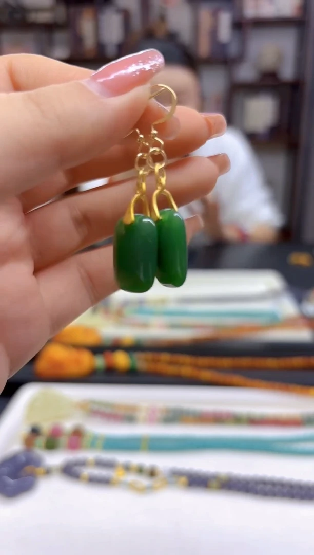 【闪购商品】和田玉（碧玉）耳饰14K金镶嵌E171