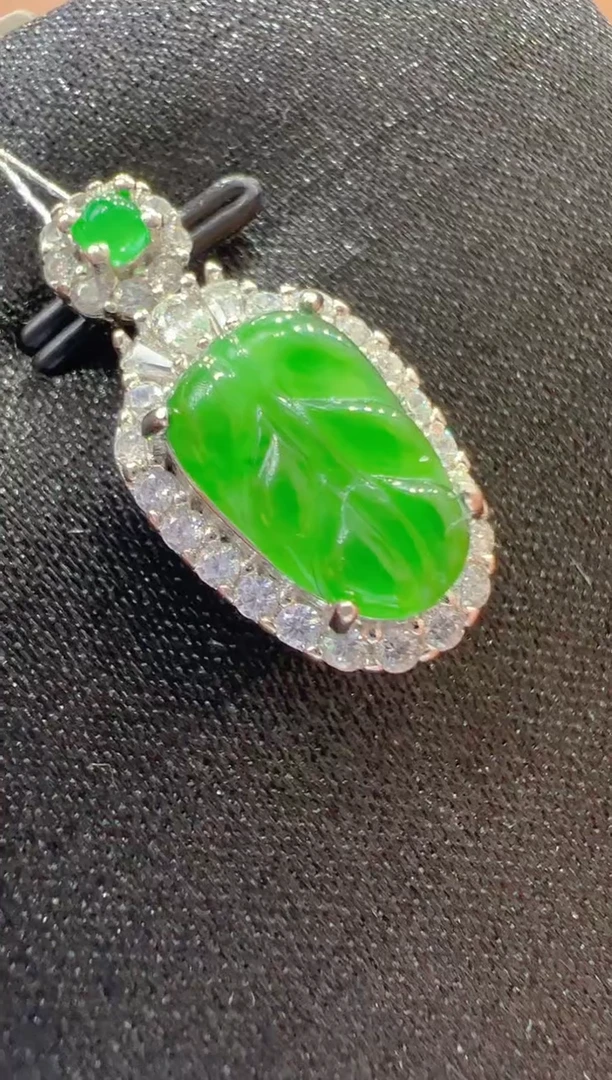 【闪购商品】翡翠吊坠(不含链)合金