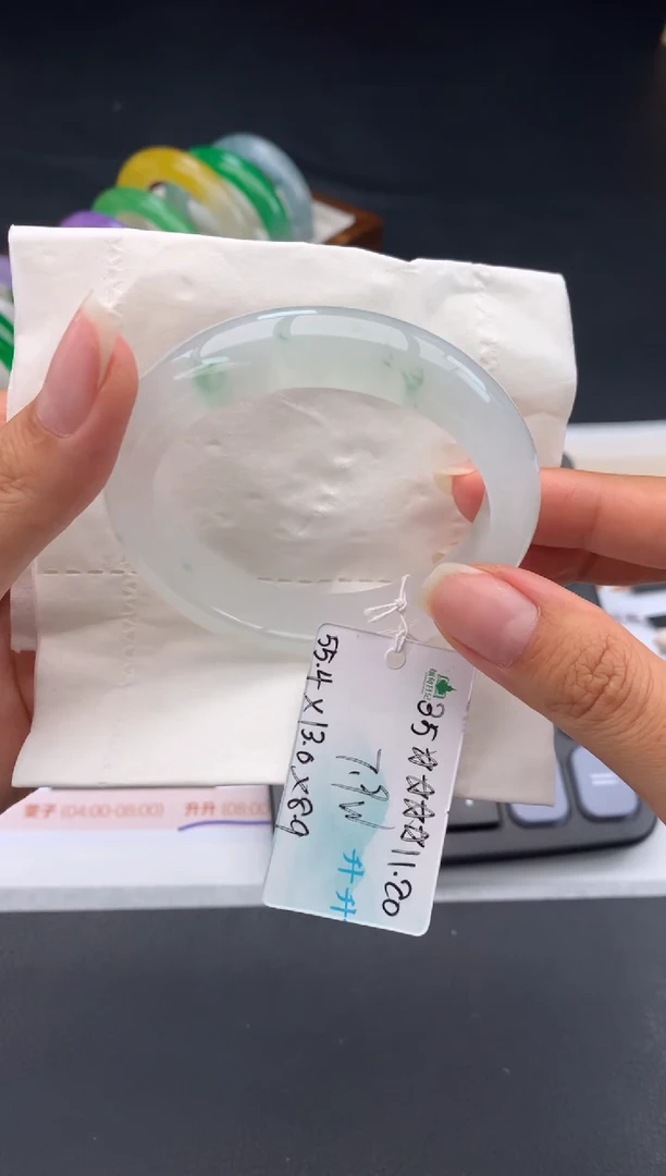 未镶嵌手镯翡翠翡翠自带#送人#，假一赔三