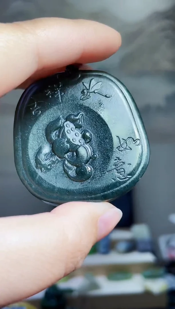 颈饰未镶嵌和田玉1