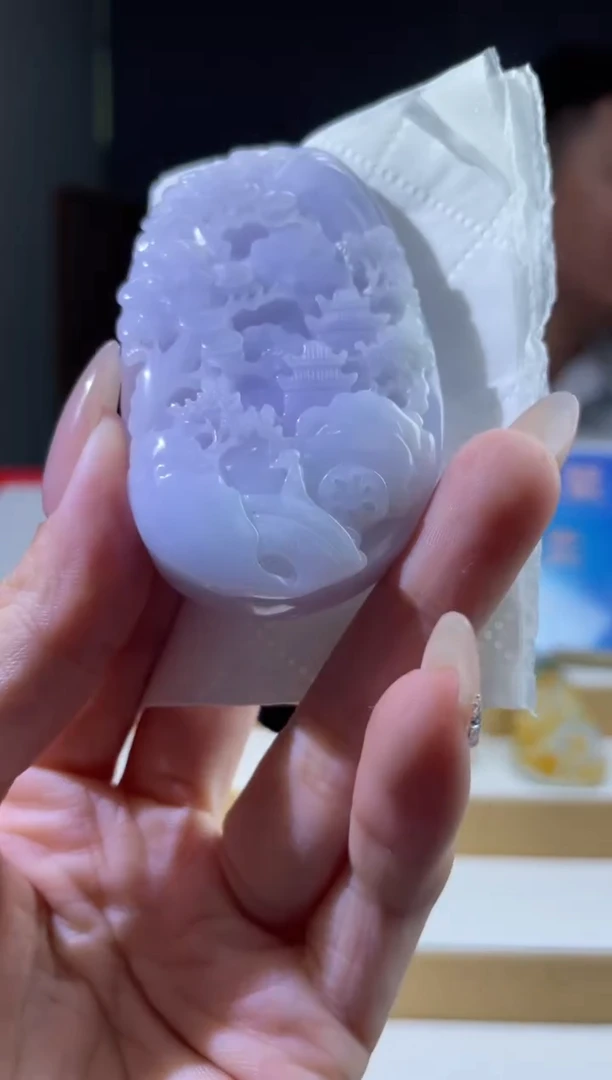 翡翠未镶嵌颈饰翡翠未镶嵌颈饰翡翠