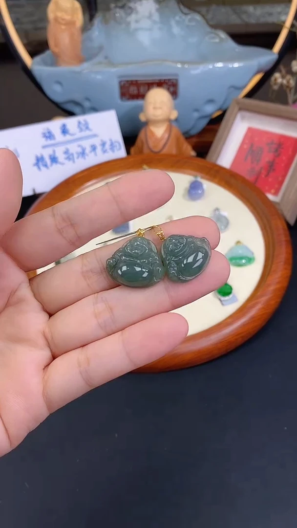 吊坠(不含链)18K金镶嵌翡翠佛公多样性发其一@@CMT1752-8