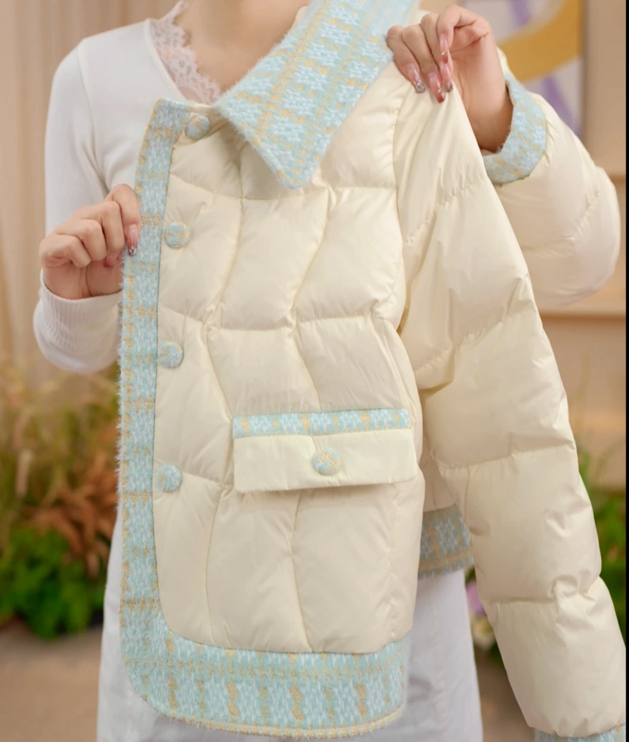 【KK】新款澳绒小香风拼接羽绒服短款时尚外套01