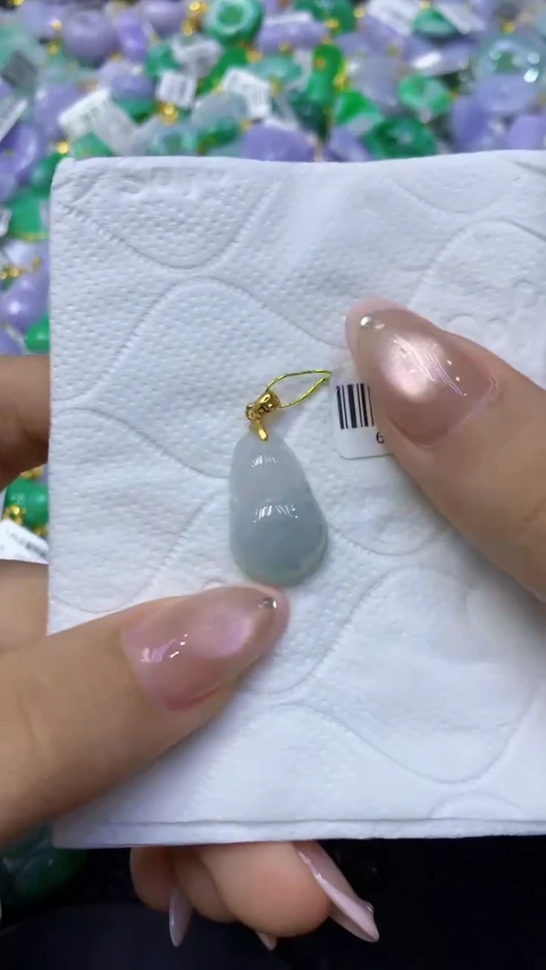 颈饰未镶嵌翡翠天然缅甸翡翠A货