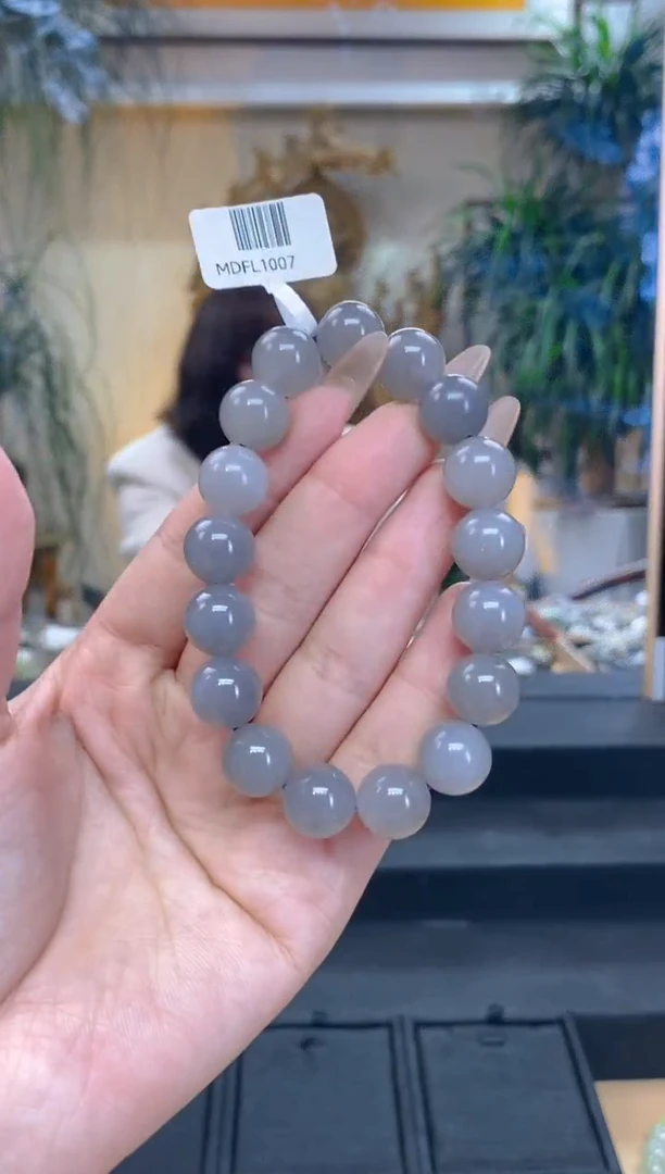 未镶嵌手串和田玉卡