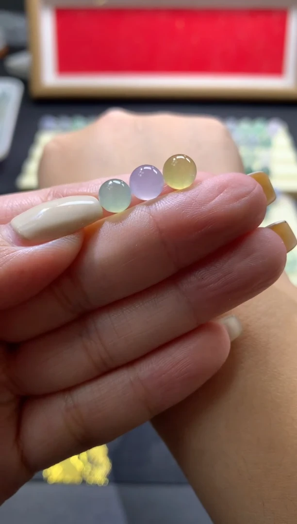 未镶嵌定制翡翠卡6+mm