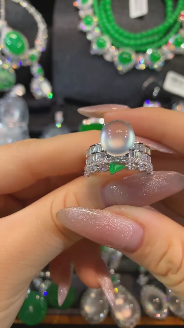 【闪购商品】翡翠戒指18K金镶嵌戒指